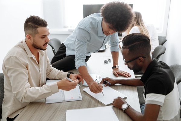 La gestion du temps en période de crise : des solutions pratiques